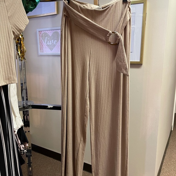 2 pc - Picture 1 of 3